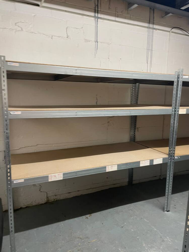 Stanmore Storage Unit auction IB-9229