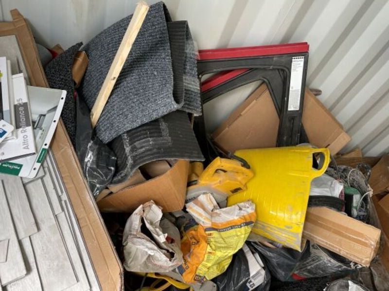 iBidOnStorage.co.uk Storebox Self Storage Auction 16693717448336