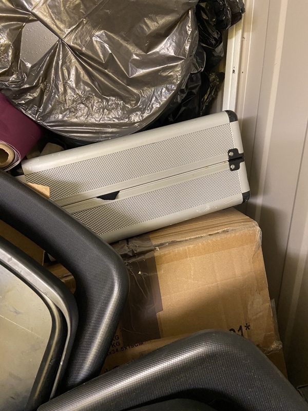 iBidOnStorage.co.uk Access Self Storage Auction 16697250036672