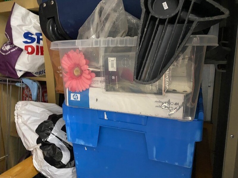 iBidOnStorage.co.uk Storage King Auction 16702354481163