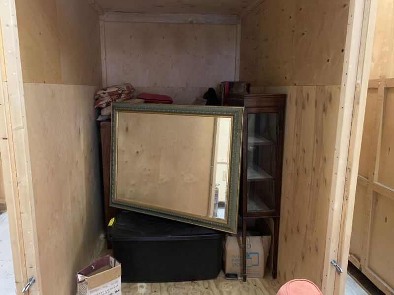 iBidOnStorage.co.uk easyStorage Auction 16717109533600