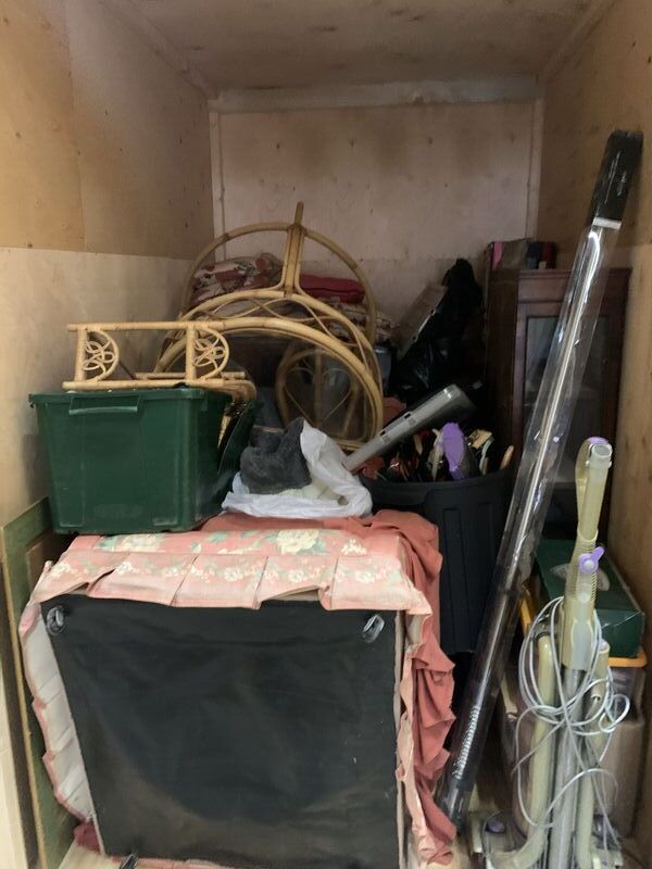 iBidOnStorage.co.uk easyStorage Auction 16717109533600