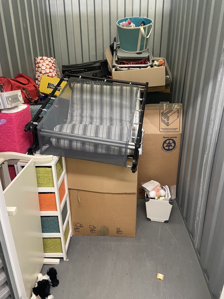 iBidOnStorage.co.uk Access Self Storage Auction 16729291238431