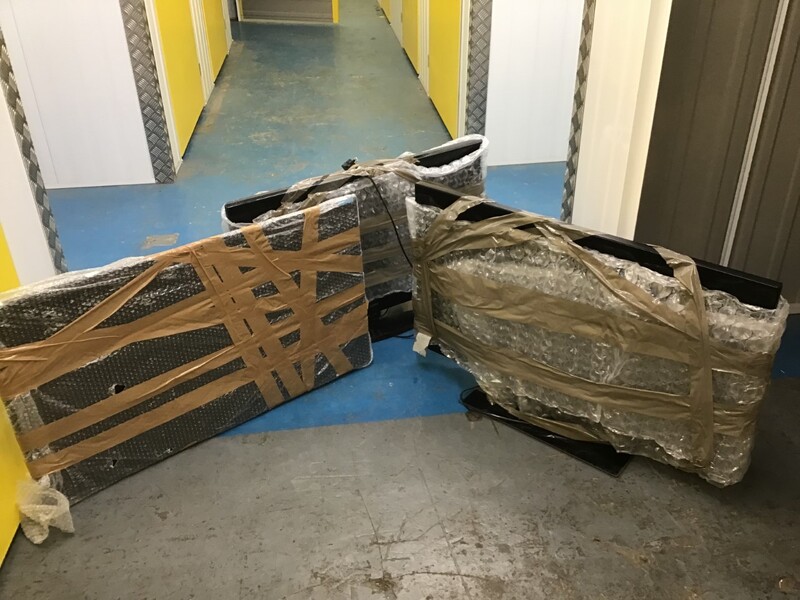 iBidOnStorage.co.uk Storage Vault Auction 16741432512765