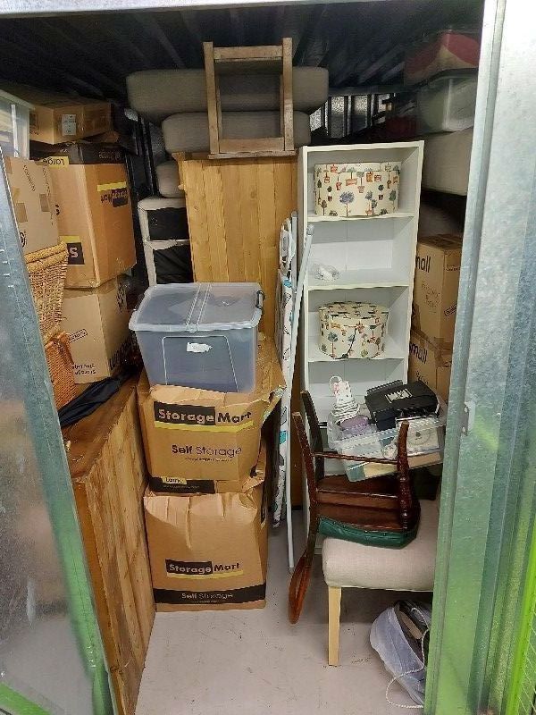 iBidOnStorage.co.uk StorageMart Auction 16191026956753