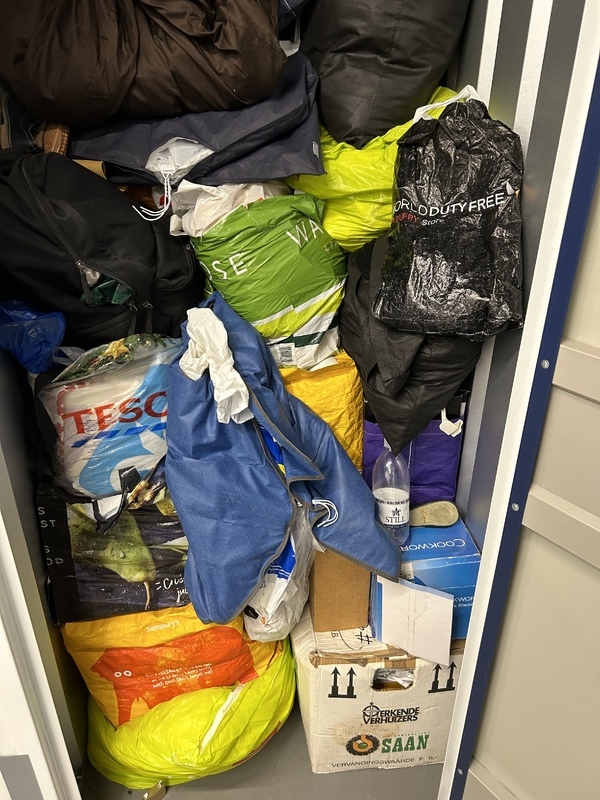 iBidOnStorage.co.uk Access Self Storage Auction 16751602088105