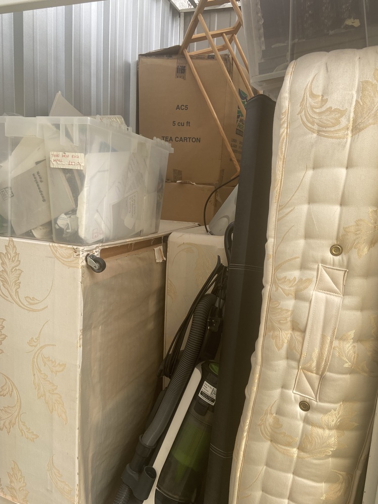 iBidOnStorage.co.uk Access Self Storage Auction 16760465724861