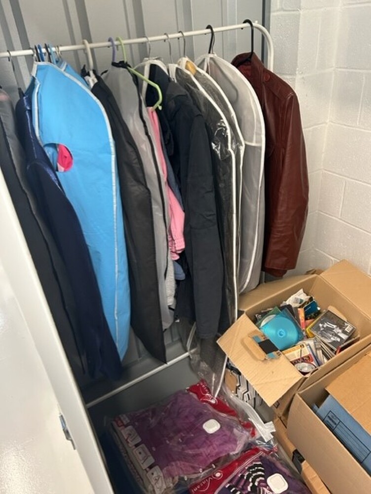 iBidOnStorage.co.uk StorageMart Auction 16769092245520