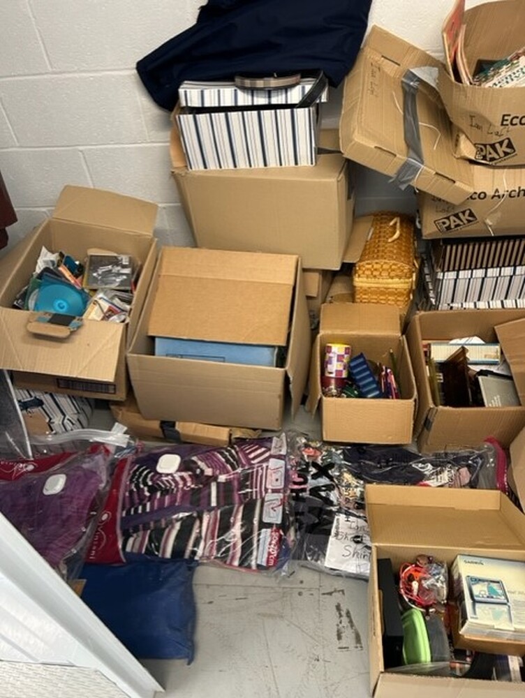 iBidOnStorage.co.uk StorageMart Auction 16769092245520