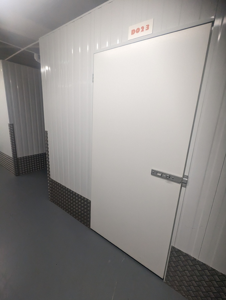 iBidOnStorage.co.uk Titan Storage Solutions Auction 16769787327796