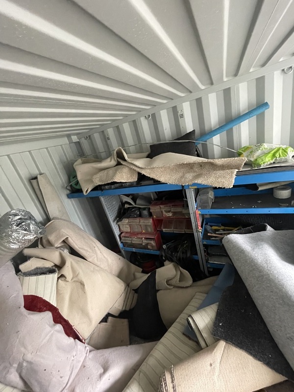 iBidOnStorage.co.uk Elland Road Storage Auction 16770596599055