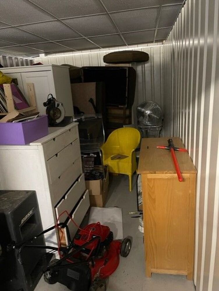 iBidOnStorage.co.uk StorageMart Auction 16794075959730