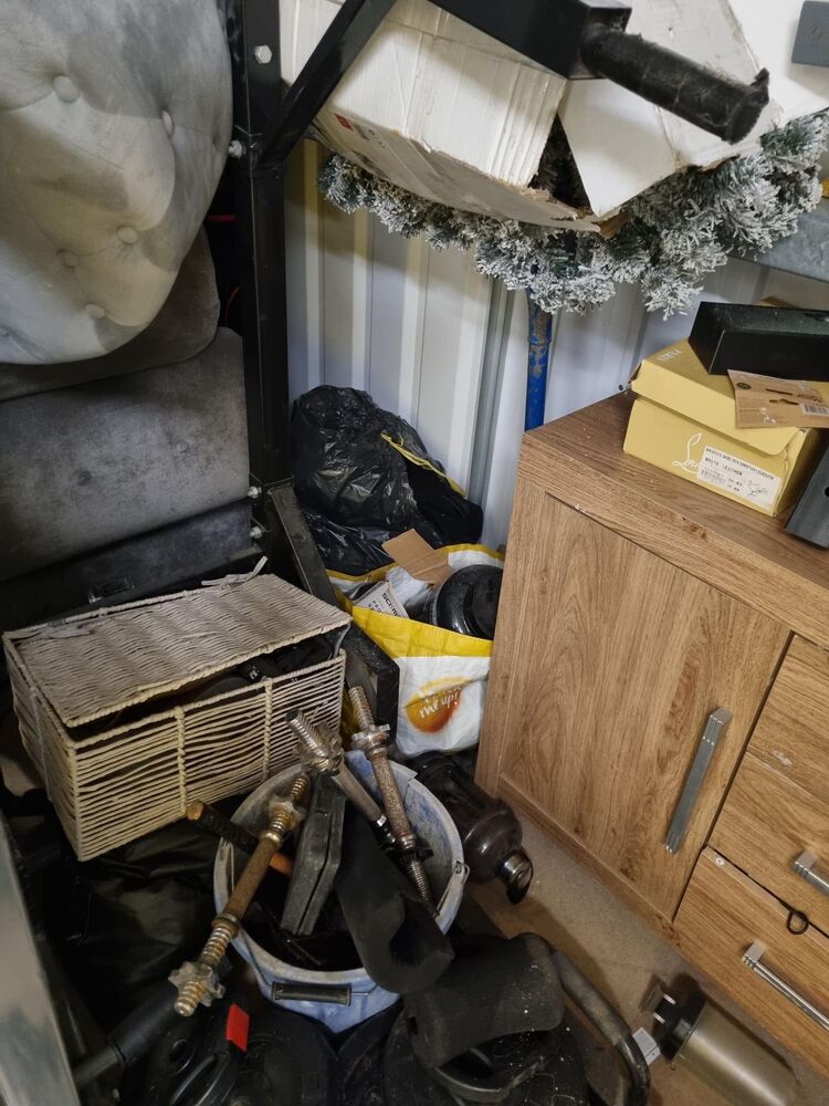 iBidOnStorage.co.uk Storage King Auction 16799283558122