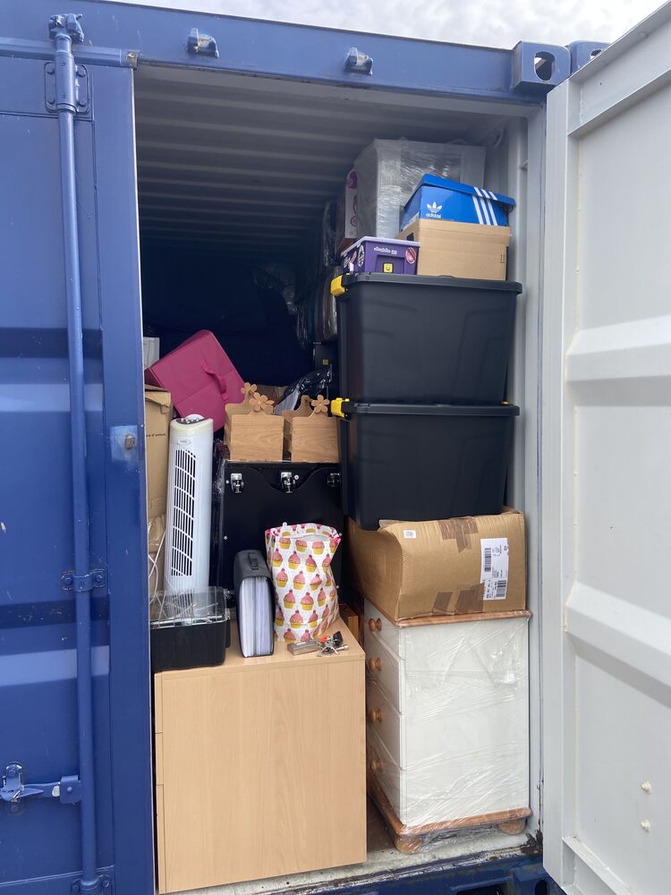 iBidOnStorage.co.uk Storebox Self Storage Auction 16800154936668