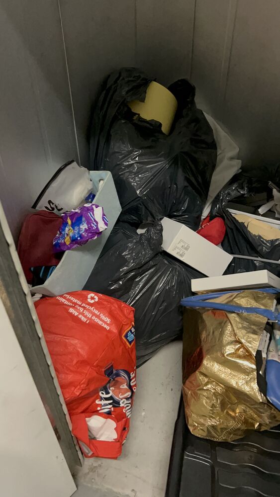 iBidOnStorage.co.uk Access Self Storage Auction 16802772027695