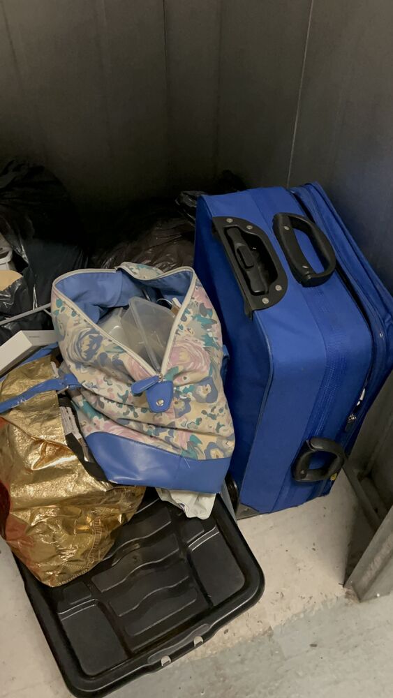 iBidOnStorage.co.uk Access Self Storage Auction 16802772027695