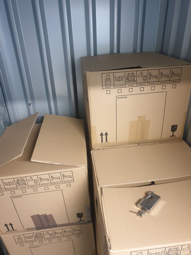 iBidOnStorage.co.uk StorageMart Auction 16818365892684