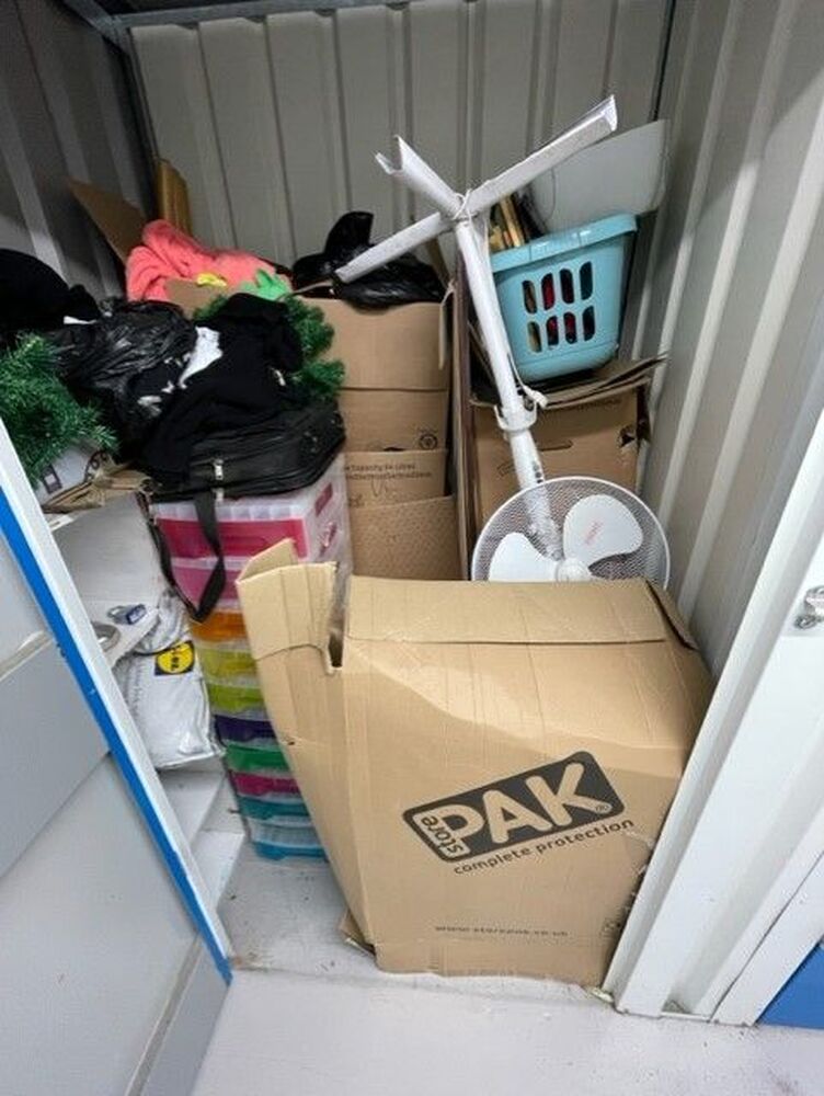 iBidOnStorage.co.uk StorageMart Auction 16820713556920