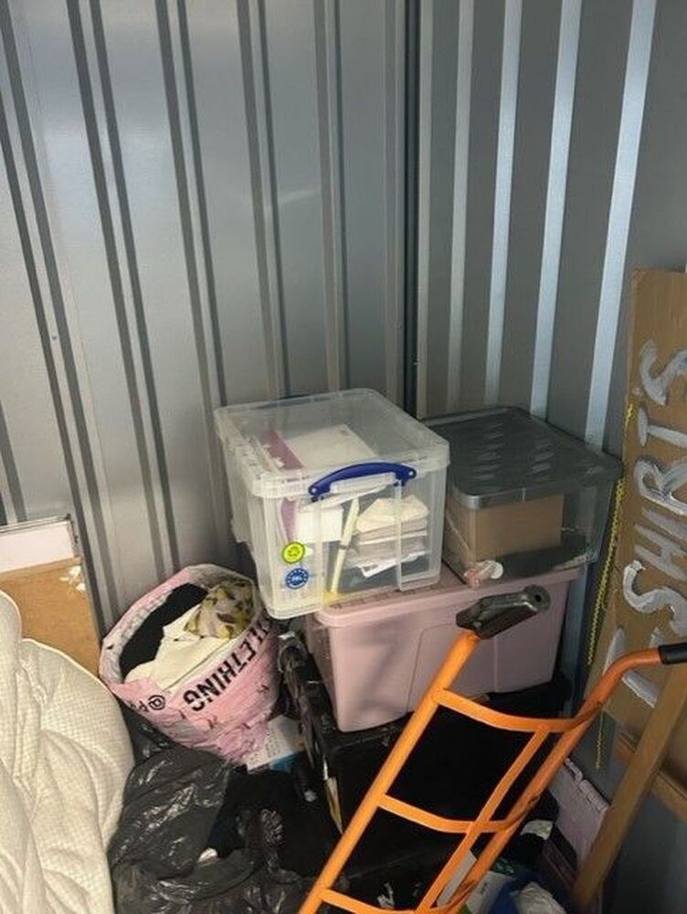 iBidOnStorage.co.uk StorageMart Auction 16820727179037