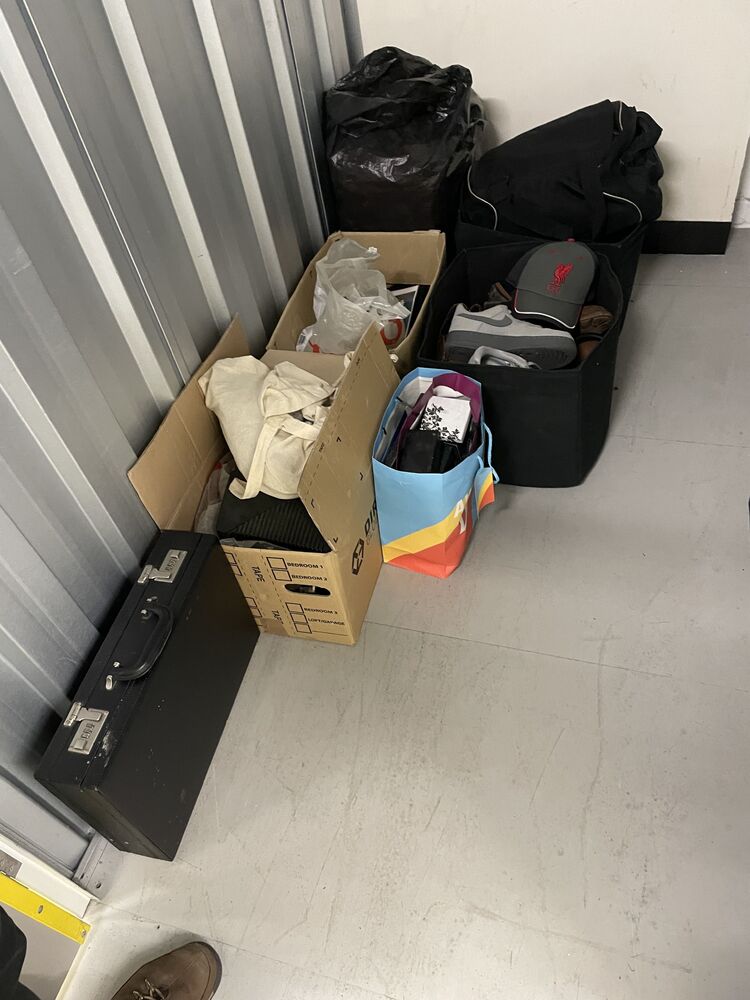 iBidOnStorage.co.uk StorageMart Auction 16821707333551