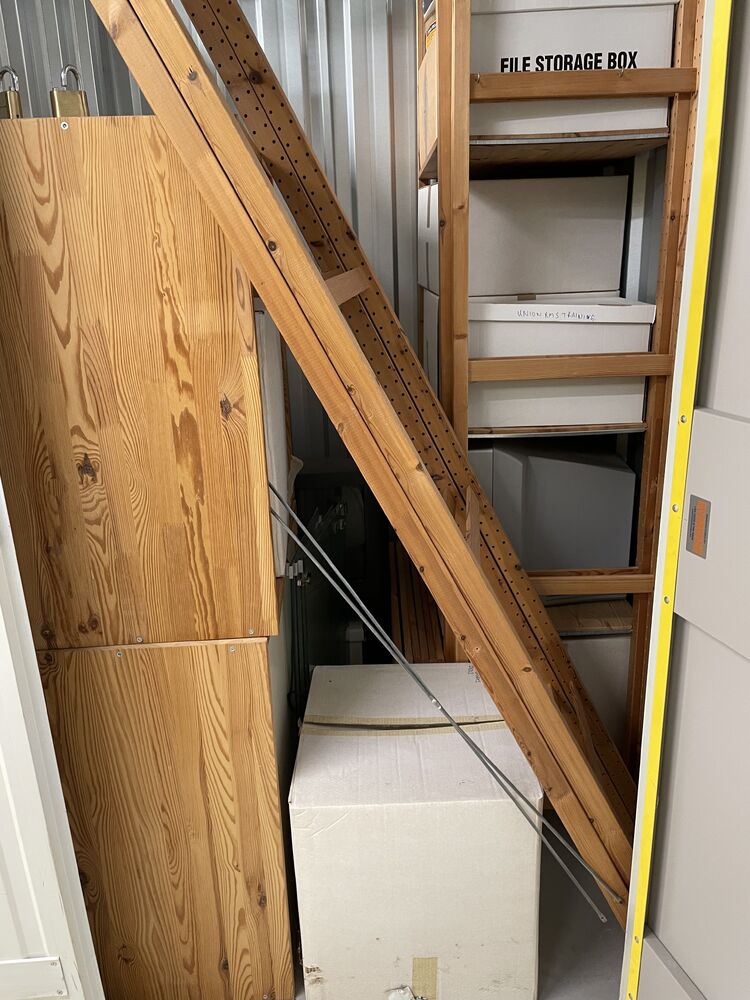 iBidOnStorage.co.uk StorageMart Auction 16821710389777