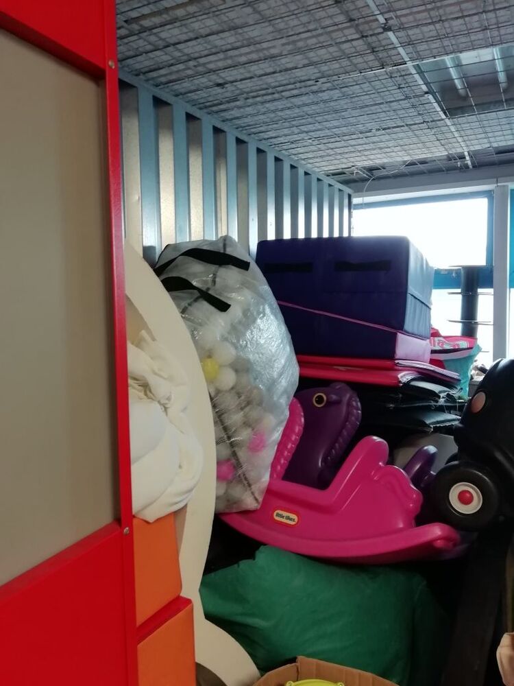 iBidOnStorage.co.uk Storage King Auction 16830346817441