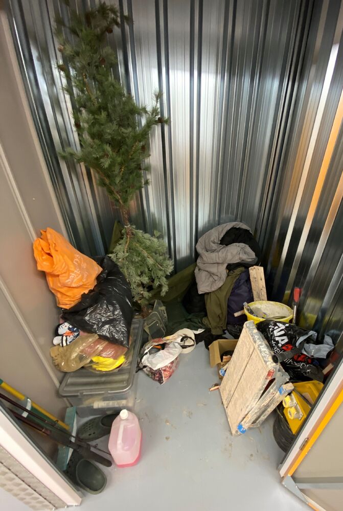 iBidOnStorage.co.uk LoknStore Auction 16830349225389