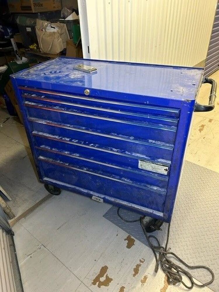 iBidOnStorage.co.uk Access Self Storage Auction 16838292521735