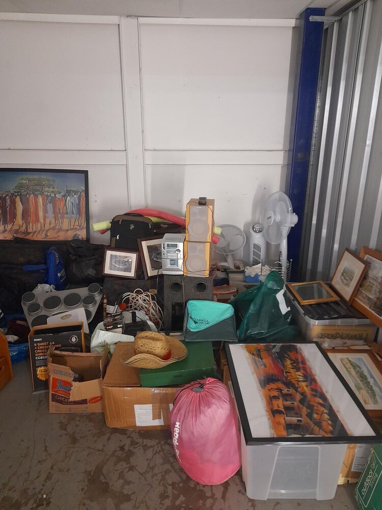 iBidOnStorage.co.uk Outer Space Self Storage Ltd Auction 16838906018678
