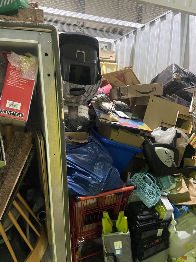 iBidOnStorage.co.uk Access Self Storage Auction 16842480947822