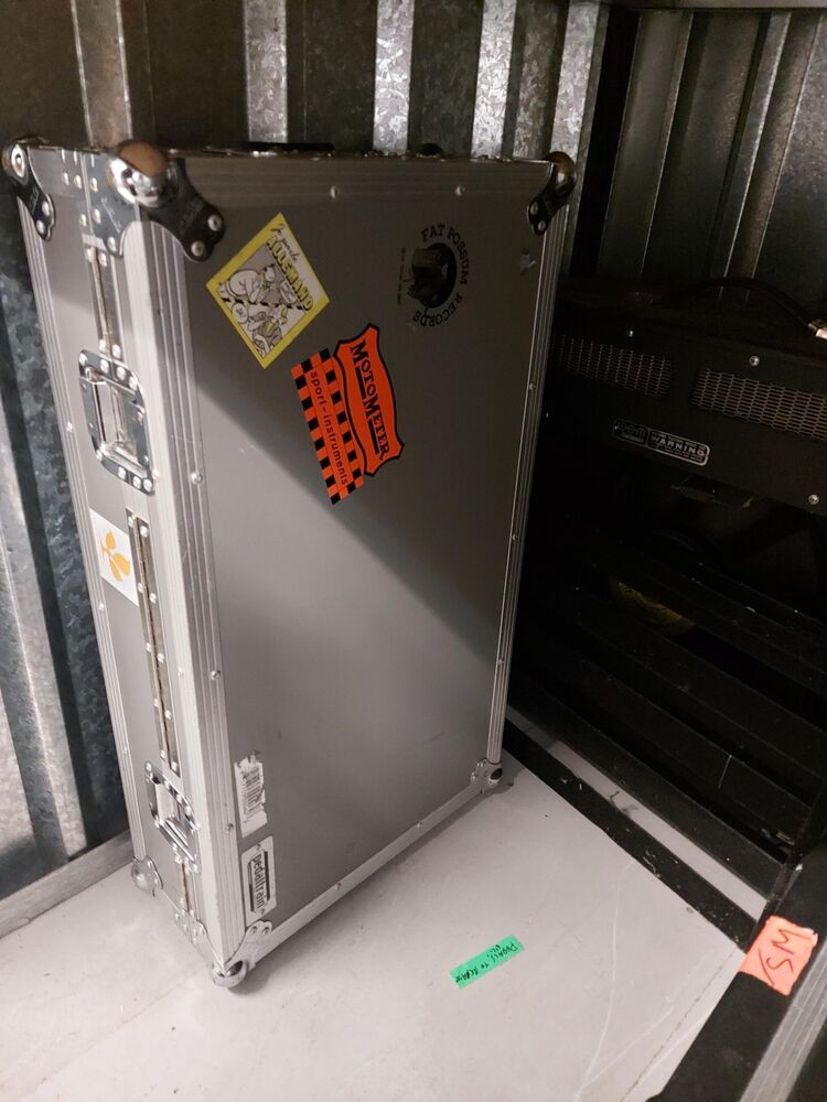 iBidOnStorage.co.uk StorageMart Auction 16848319278704