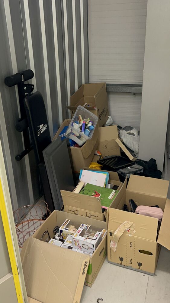 iBidOnStorage.co.uk Access Self Storage Auction 16850162205312