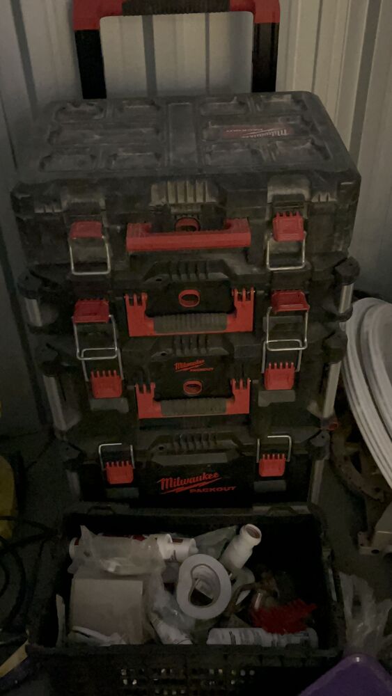 iBidOnStorage.co.uk Access Self Storage Auction 16850171518261