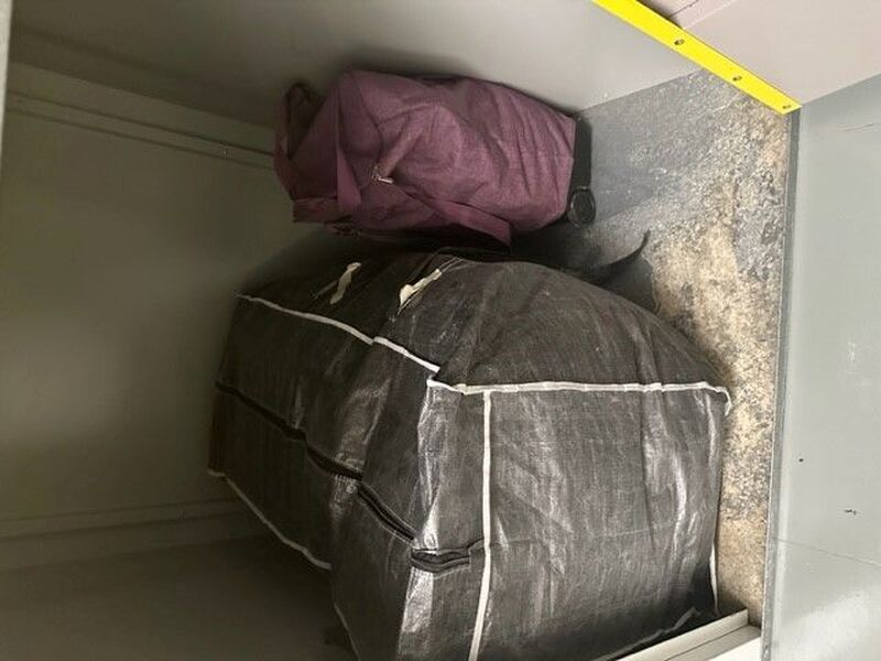 iBidOnStorage.co.uk Storage King Auction 16851075627790