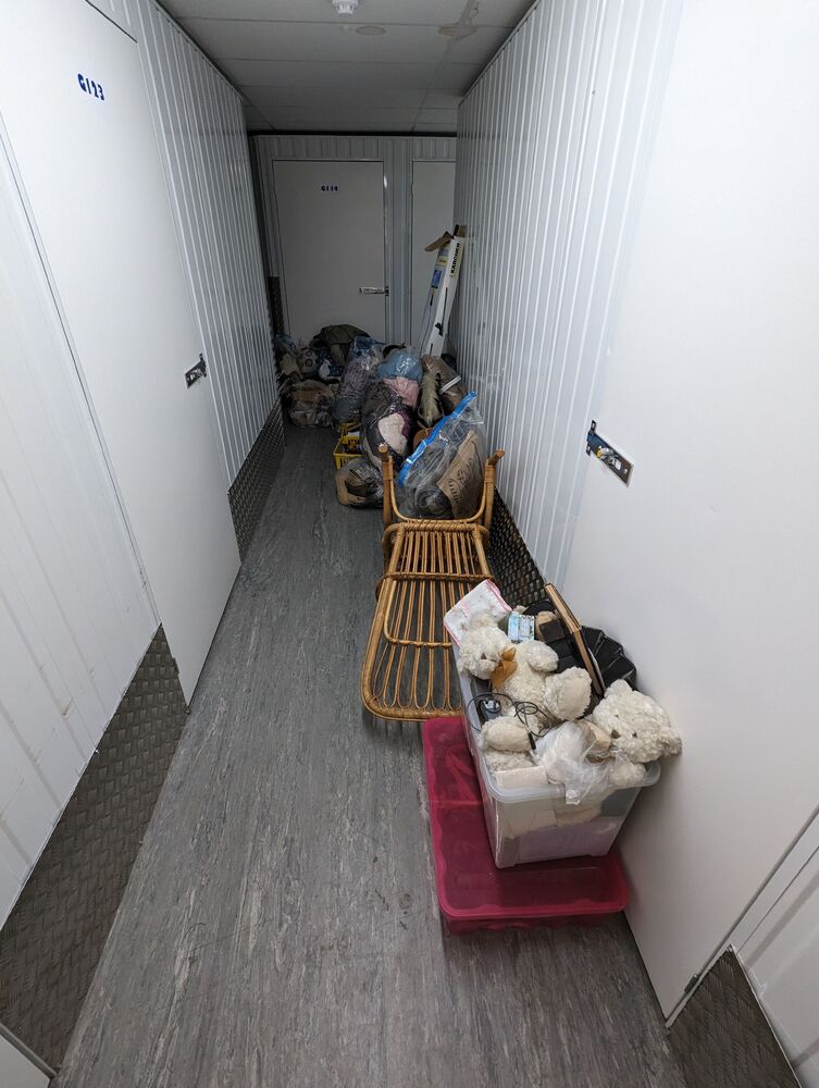 iBidOnStorage.co.uk Titan Storage Solutions Auction 16859564042316