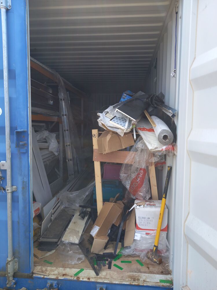 iBidOnStorage.co.uk Kings Lynn Self Storage Auction 16859635646492
