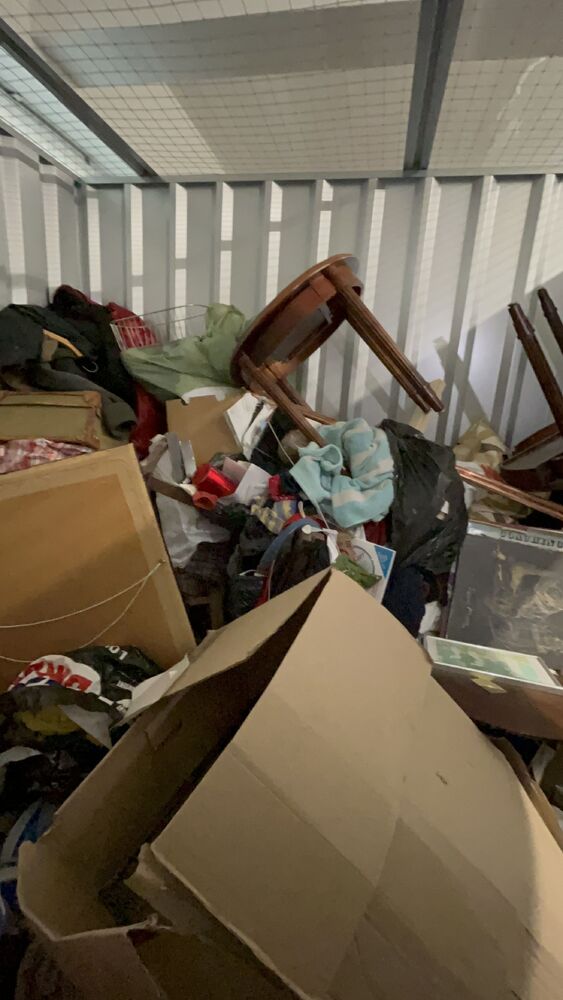 iBidOnStorage.co.uk Access Self Storage Auction 16860641601504