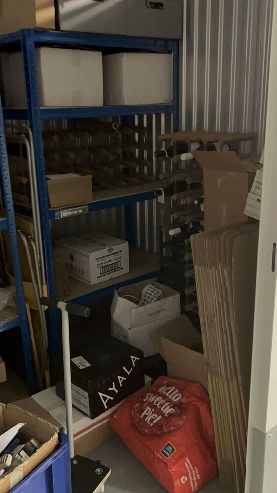 iBidOnStorage.co.uk Access Self Storage Auction 16863129143633