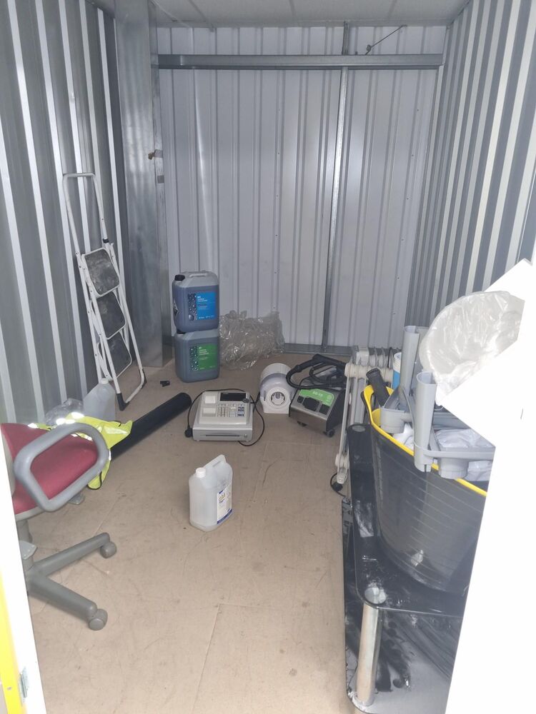 iBidOnStorage.co.uk Storage King Auction 16866590164419