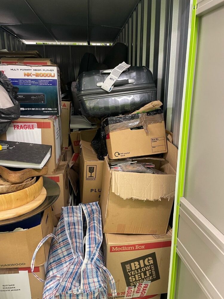 iBidOnStorage.co.uk StorageMart Auction 16878621323432