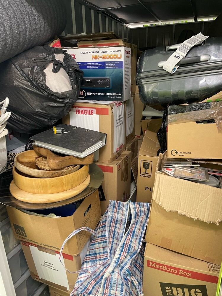 iBidOnStorage.co.uk StorageMart Auction 16878621323432