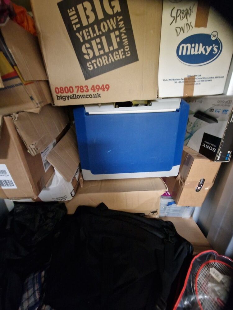 iBidOnStorage.co.uk Henfield Storage Auction 16878630814192