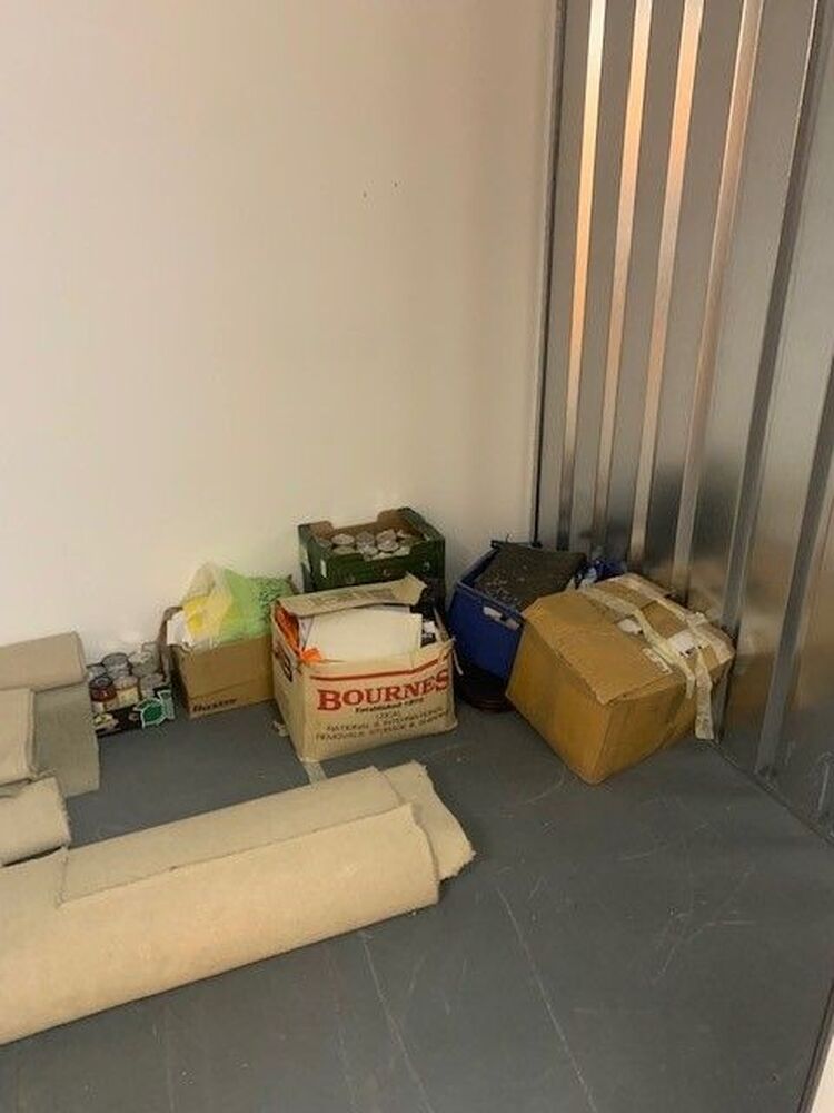 iBidOnStorage.co.uk LoknStore Auction 16878634403270