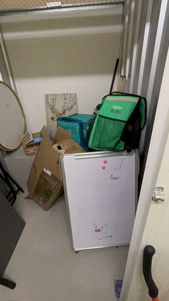 iBidOnStorage.co.uk Access Self Storage Auction 16878807883423