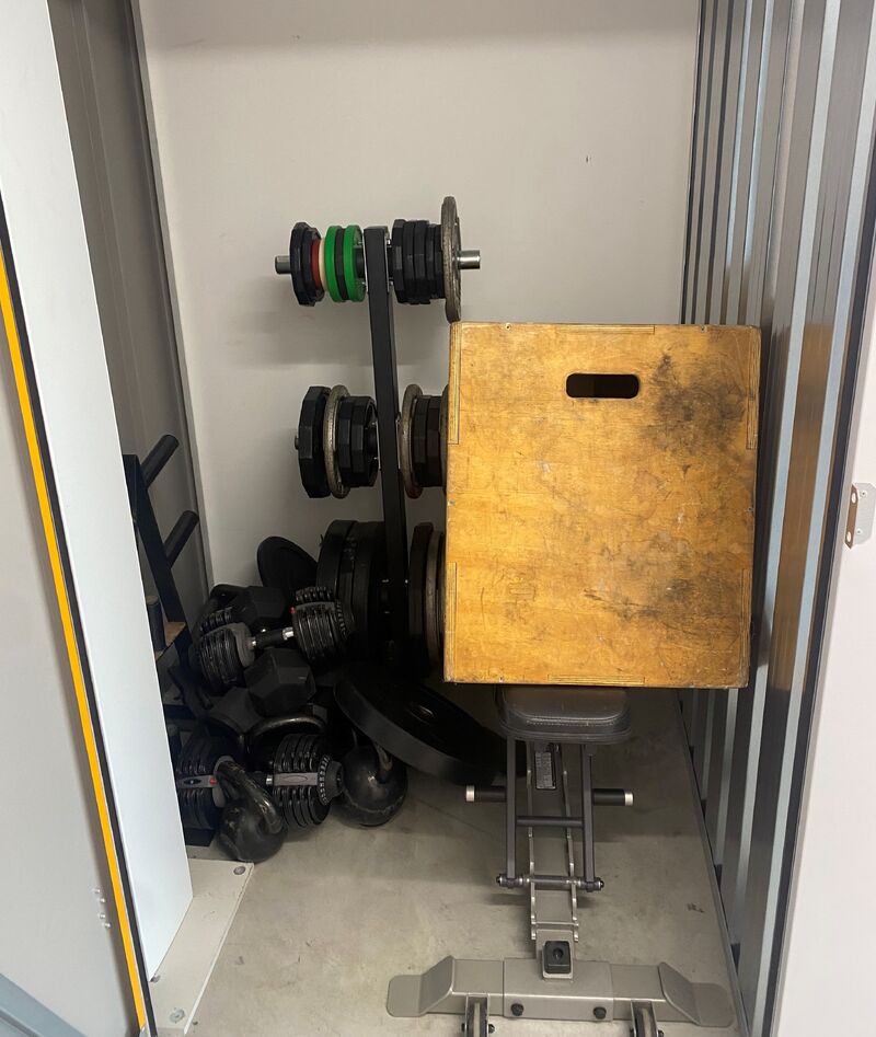 iBidOnStorage.co.uk LoknStore Auction 16884746104013