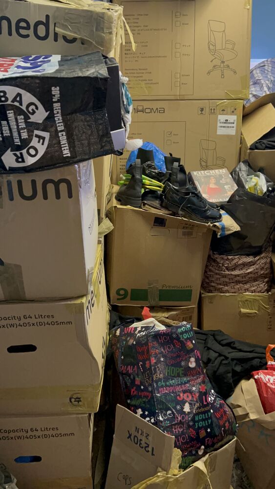 iBidOnStorage.co.uk Access Self Storage Auction 16890772482456