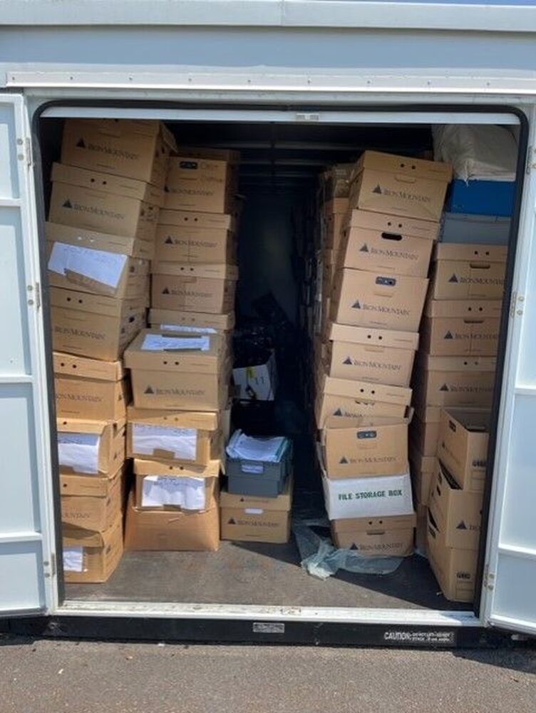 iBidOnStorage.co.uk StorageMart Auction 16896737417702