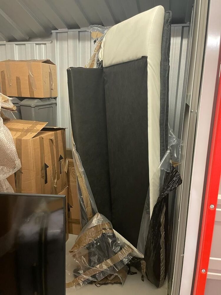 iBidOnStorage.co.uk - Metro Storage Auction - 16896930768309