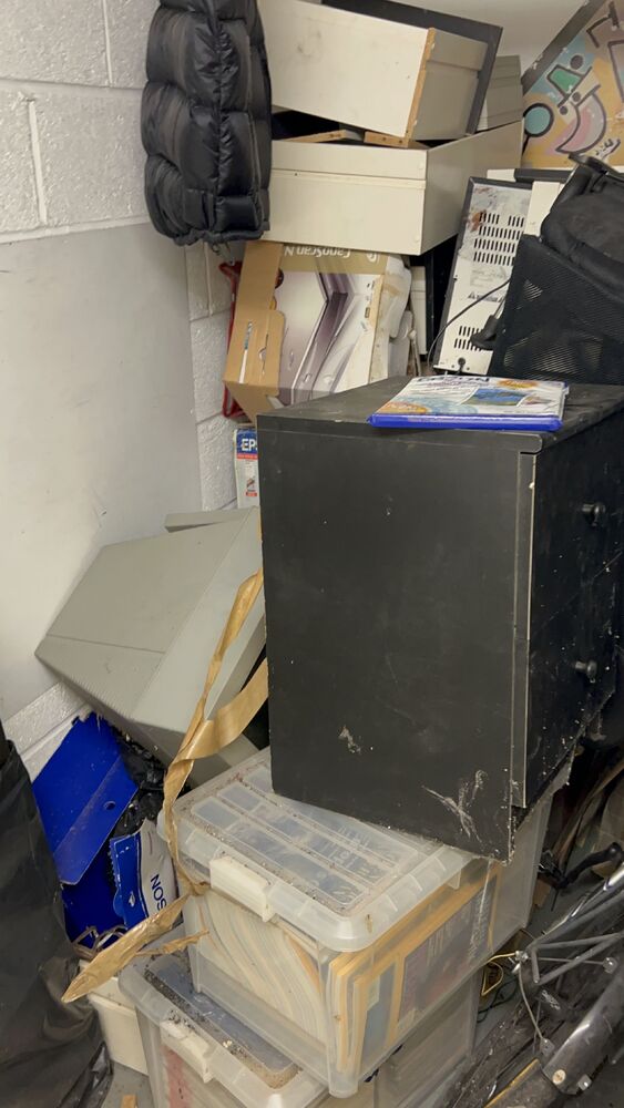 iBidOnStorage.co.uk Access Self Storage Auction 16908962961790