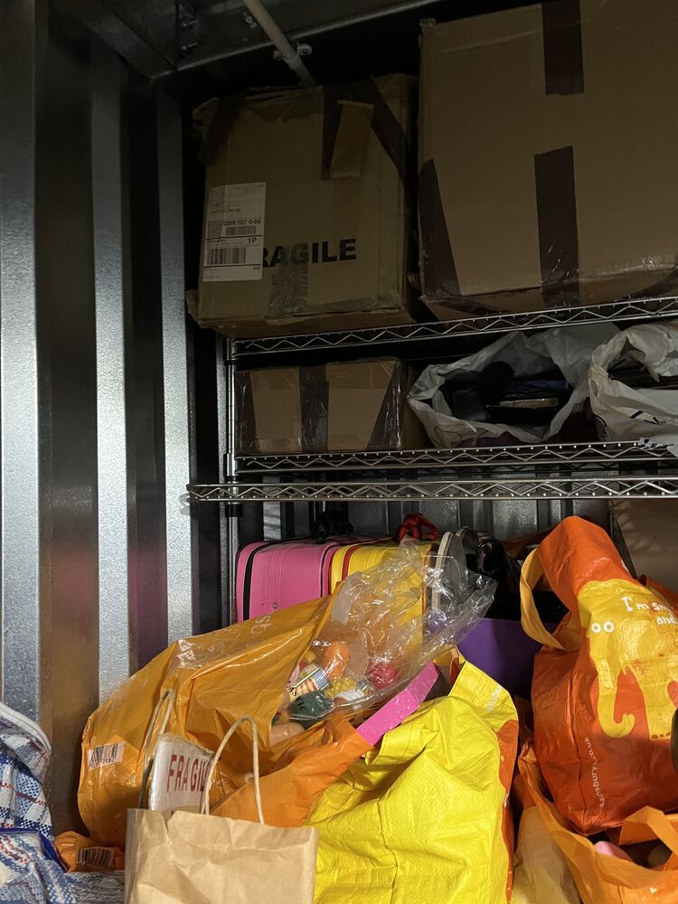 iBidOnStorage.co.uk StorageMart Auction 16911483965057